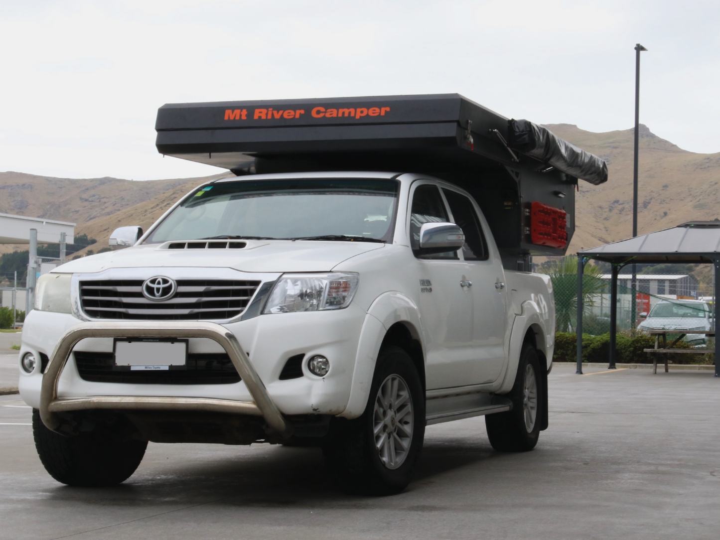 UTE CAMPER