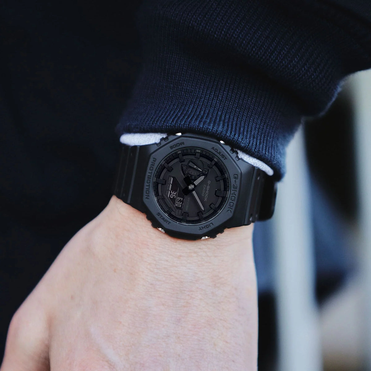 CASIO GA2100-1A1 - Carbon Core