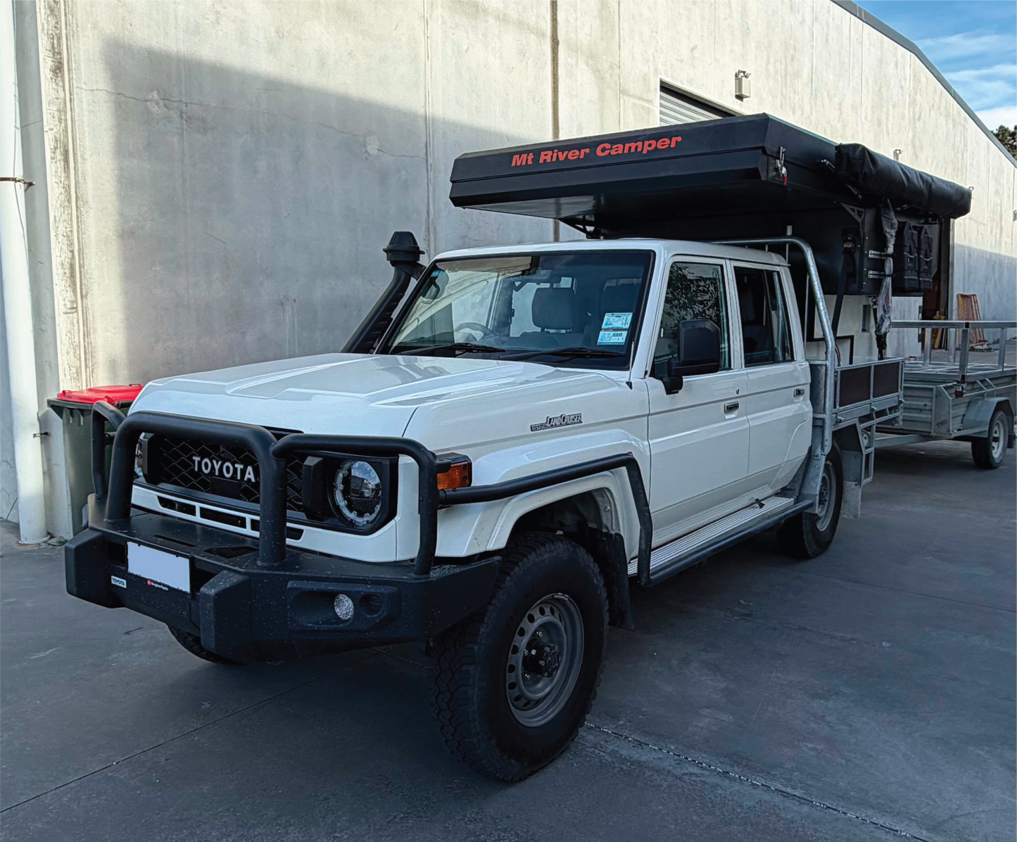 SELF CONTAINED UNIVERSAL UTE CAMPER